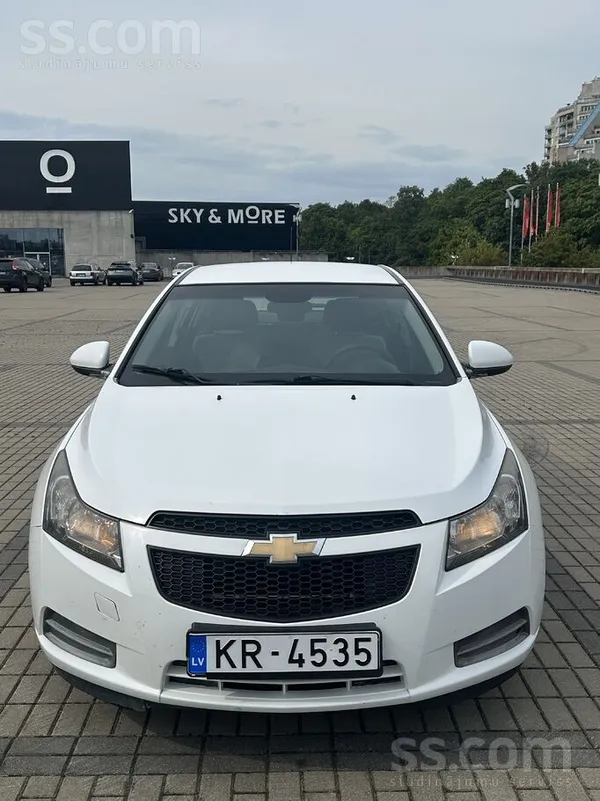 Pārdodu 2012. gada Chevrolet Cruze, hečbeks. 
Nobraukums 214 500 km. 
Komf