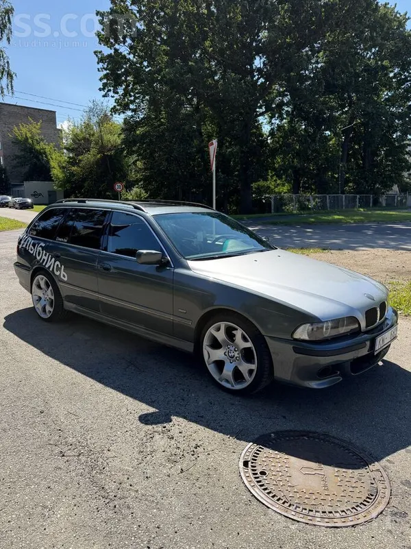 BMW Цена 2100 без r19 дисков, с этими дисками цена дру