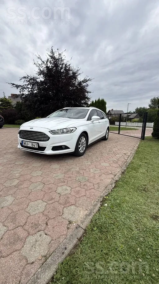 Ford Pārdodu 2015 gada Ford mondeo mk5 ar svaigu apskat