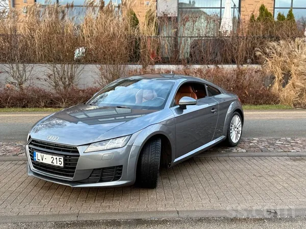 Audi Pārdod koptu Audi TT ar oriģinālu, pārbaudāmu nobr