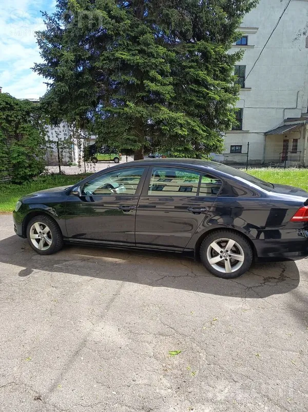 Volkswagen Pārdošu drošu auto bez tehniskiem defektiem. Tikai