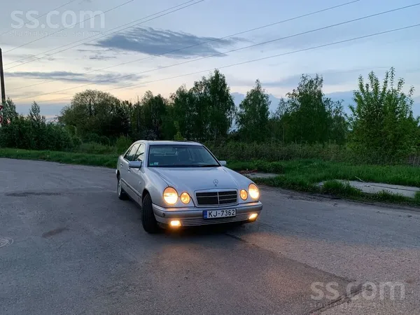 Mercedes Mercedes-Benz E240 W210 1999г. 2.4 бензин V6, авто