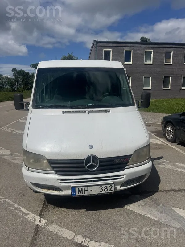 Mercedes Vis braukšana kartiba. ...