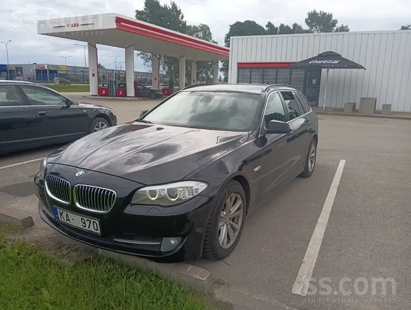 BMW BMW 520D, 2012. gads. 