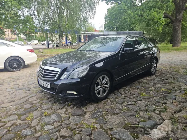 Mercedes Tikko no Nīderlandes. 