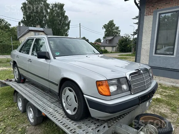 Mercedes Tikko no Vācijas, ļoti labs w124, bez rūsas, akurā