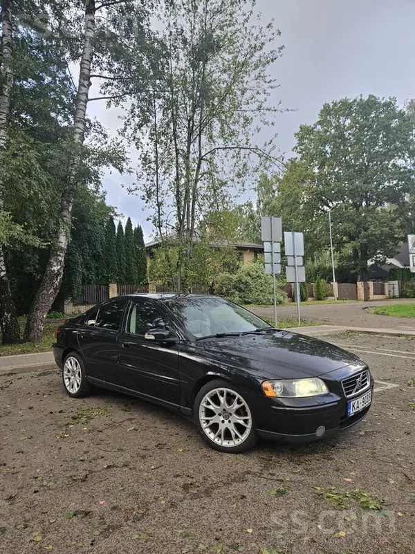 Volvo Volvo S60 D5 2.4 136 кВт (185 л. с. )