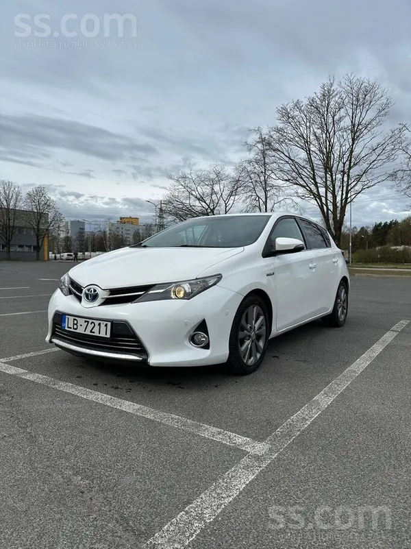 Toyota Lv: