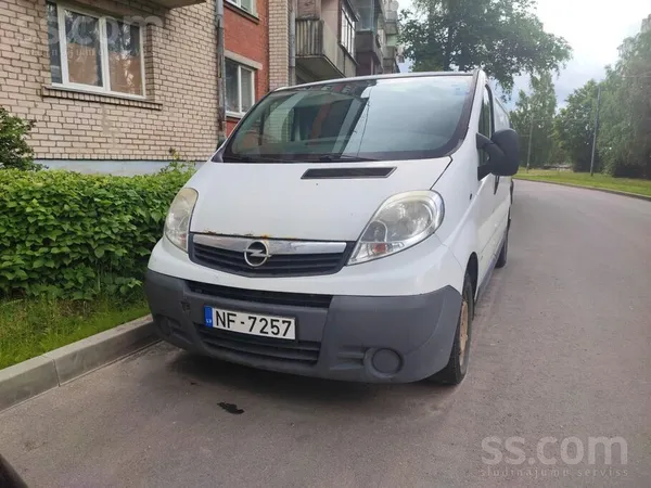 Opel Labs kravas mikroautobuss ar automātisko pārnesumk
