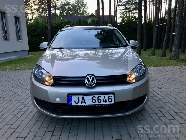 Volkswagen Volkswagen Golf 6 2012. gads 1.4 benzīns mehaniskā