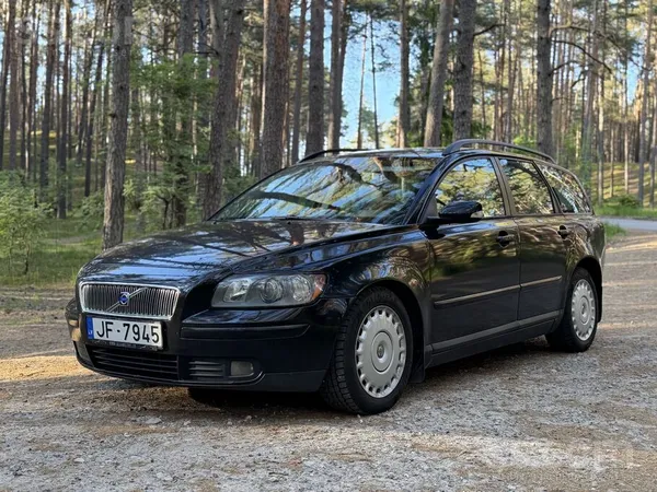 Volvo Pārdodu Volvo V50, 2.0 dīzelis 6 ātrumu manuāla. 