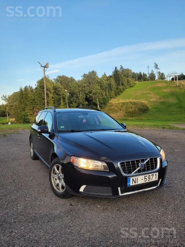Volvo Pārdodu savu Volvo V70 sakarā ar jauna auto iegādi
