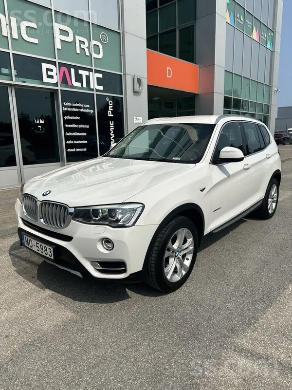 BMW Продается ухоженный автомобиль в связи с отъездом.