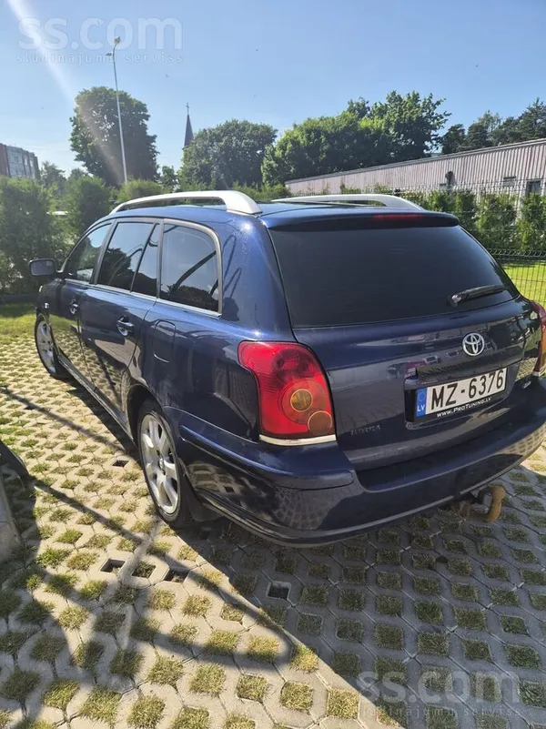 Toyota Pardod auto. Ir nopirkts jaunaks. Nelieli virsbuve