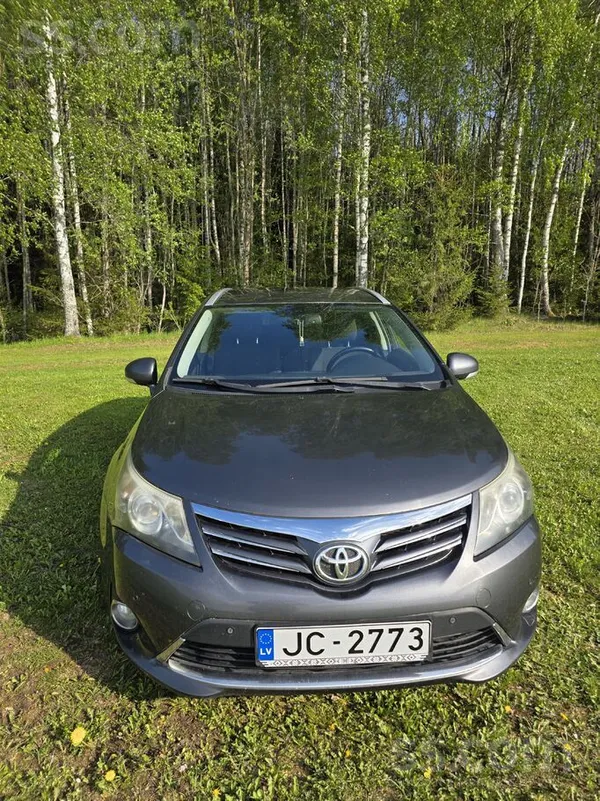 Toyota Toyota Avensis 2.2 D-4D manuāls, 2013. gada izlaid
