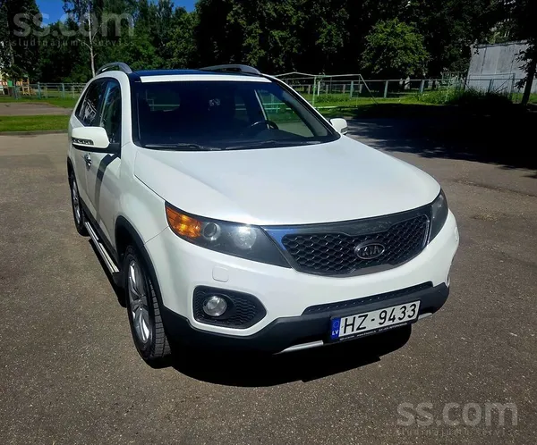 KIA Машина в хорошем состоянии, коробка работает перфе