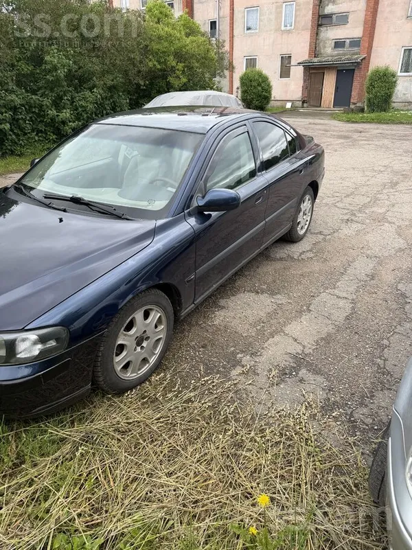 Volvo Pardodu labu darba auto. No defektiem, vizuāliem u