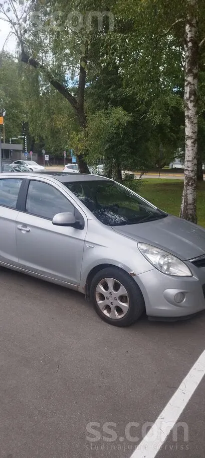 Hyundai Барахлит датчик уровня топлива. Местами по корпусу
