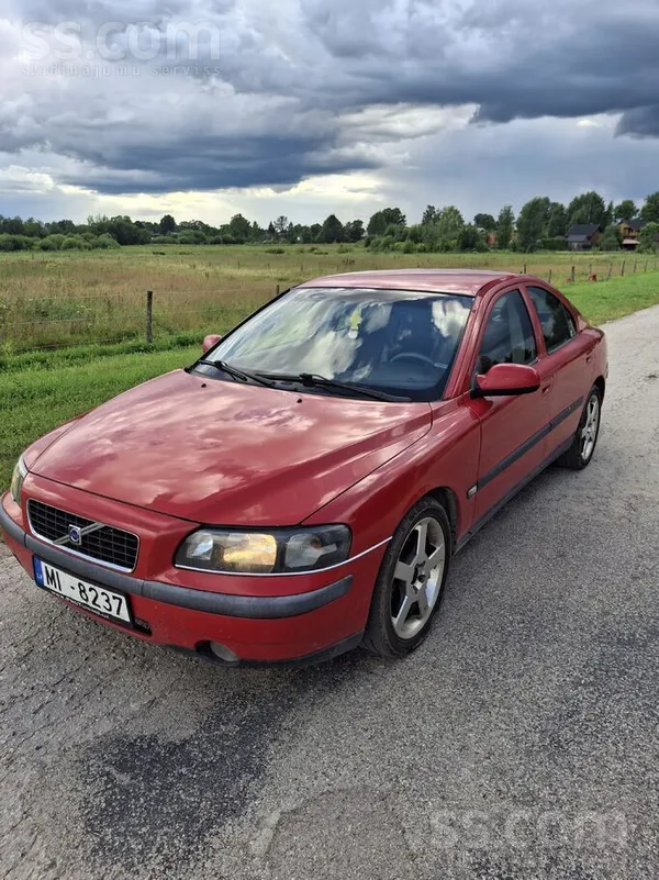 Volvo Pārdodam ģimenes auto, jo iegādāts cits automobili