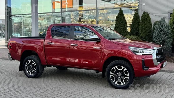 Toyota Hilux 2.8 D-4D (150 kW) jeb (204 Zs). 
Cena iekļauts Pvn 21%. 

Au