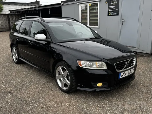 Volvo V50 R-Design 2.0D 100 kW. Тех. осмотр до 09.06.2027. Пригнана из Герма