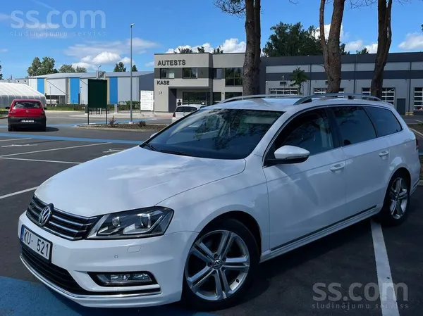 Volkswagen Pārdodu patiešām ļoti labu Vw Passat B7 R-Line 4mo