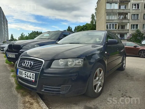 Audi Mašīna nav jauna, vizuāli ideālu nesagaidiet, bet 