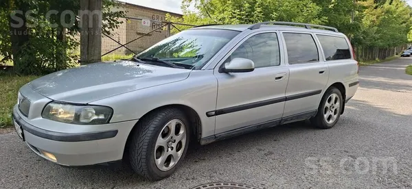 Volvo Kārtīga kopta mašīna. Motors un turbīna strādā lie
