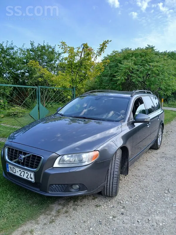 Volvo Pārdodu Volvo V70 2.4D 120kW 29.12.2007. Automāts.