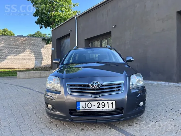 Toyota Tiek tirgots labs Toyota Avensis ar 2.0 D-4D dzinē