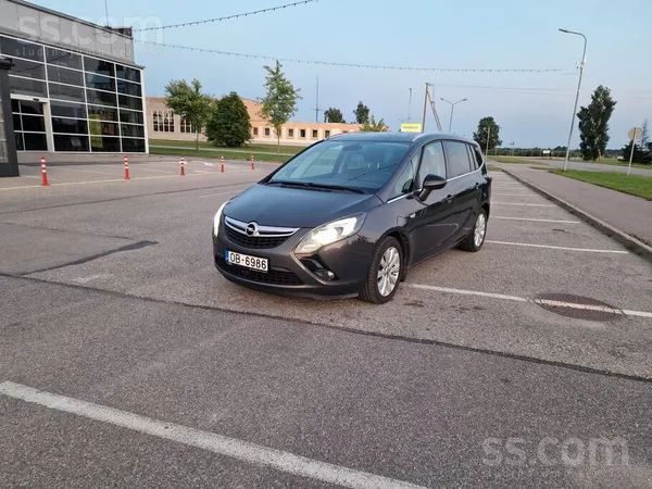 Tiek pārdots labs ģimenes auto Opel Zafira Tourer
Ērts un plašs auto ar ļoti bagātīgu komplektāciju
7 sēdvietas, automāti ...