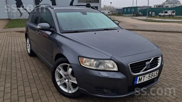 Volvo Automāts. Restailing modelis. Volvo V50 2.4 D5 ar