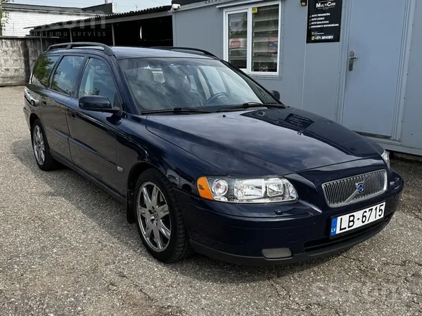 Volvo Volvo V70 2.4D 120 kW. Тех. осмотр до 18.05.2027, 