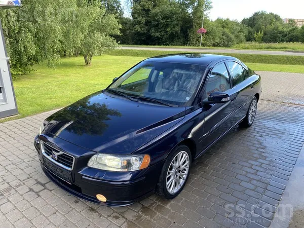 Volvo Volvo S60 Facelift 2.4D no Nīderlandes. 