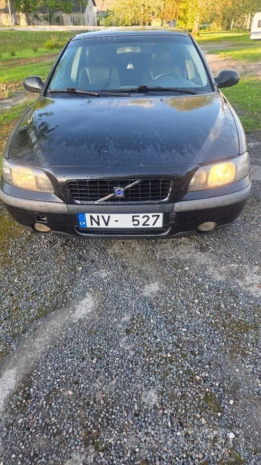 Volvo Tiek pārdots Volvo s6o 2.4D. 