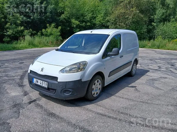 Peugeot Jauna TA. Ļoti labā vizuālā un tehniskā stāvoklī. 