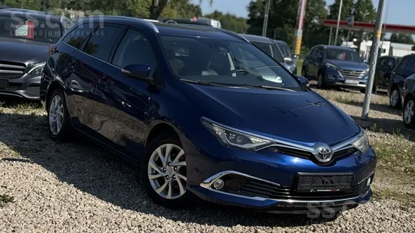 Toyota Toyota Auris Facelift, tikko ievests