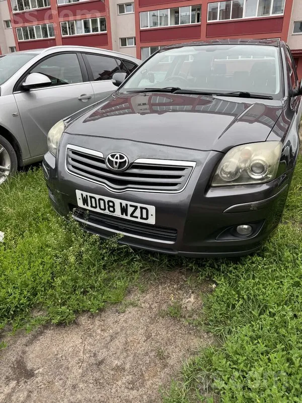 Toyota Auto no Anglijas. ...