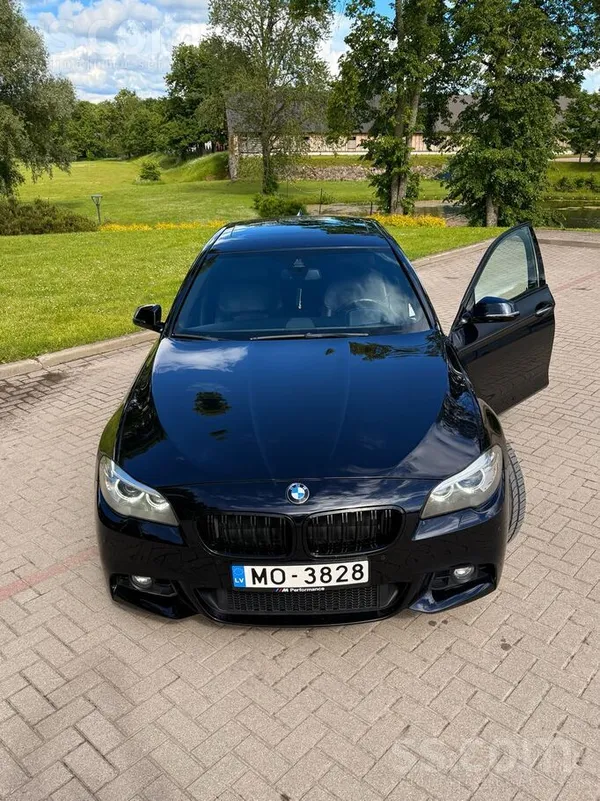 BMW Nesteidzīgi pārdodu BMW F10 530D 2014. gada 190kW/