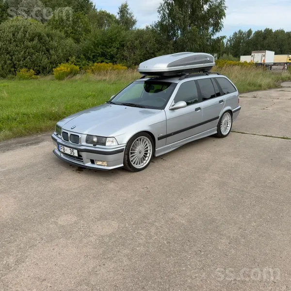 BMW BMW 323i Touring, 2.5 benzīns, 125 kW, Oriģināls M