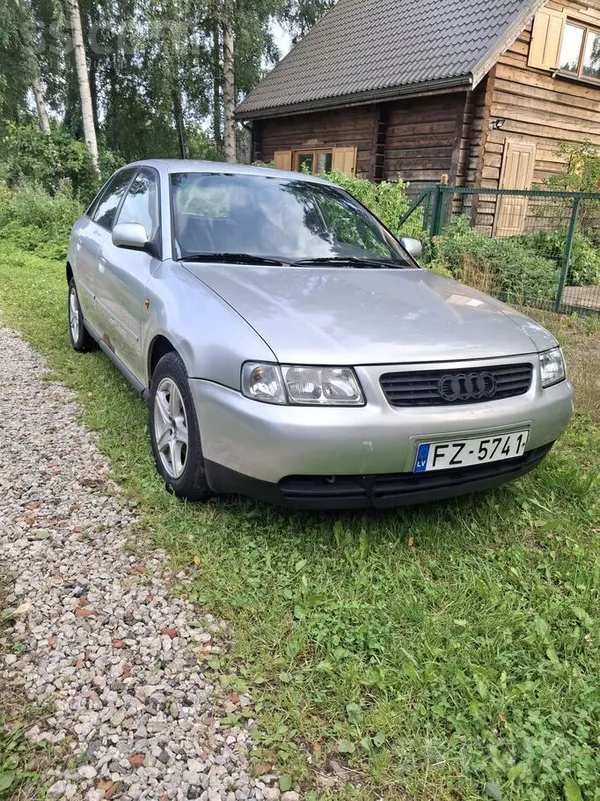 Audi Pārdod audu a3 bez apskates. Stāvējis no pagājušā 