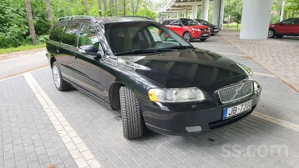 Volvo Pārdodu Volvo V70 2.4D 120kw automāts, labā stāvok