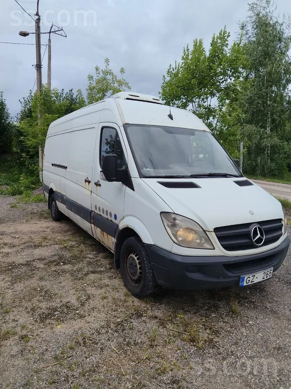 Mercedes Pārdod Sprinter 313 refs normāla stāvokli , brauco