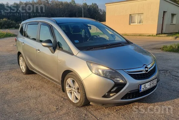 Opel Nesteidzīgi pārdodu uzticamu un koptu Opel Zafira 