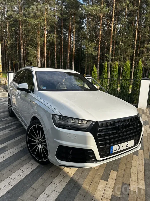 Audi Audi Q7 3.0d S-line Quattro. Очень богатая комплек