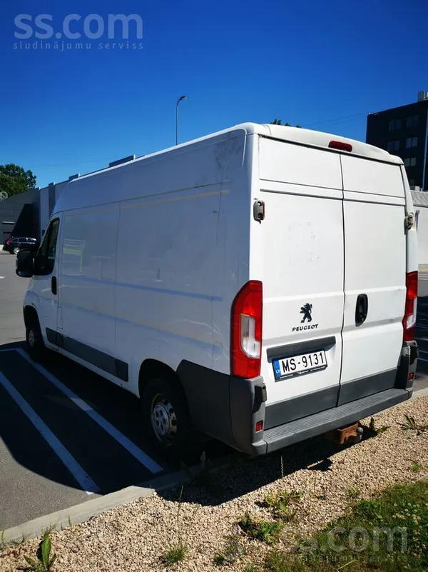 Peugeot Uzņēmums pārdod automašīnu Peugeot Boxer (2016, 19