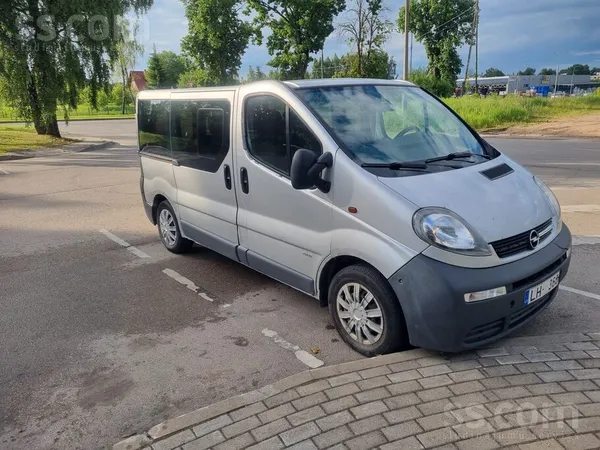 Opel Benzīns/gāze, 9 sedvietas, viegli izņemami sēdekli