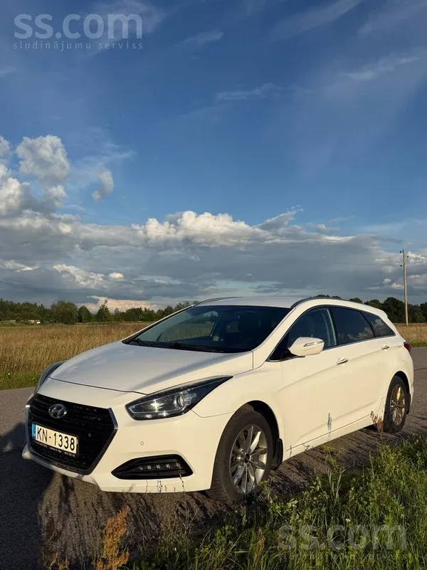 Hyundai Pārdodu Hyundai i40 universāli ar uzticamu un ekon