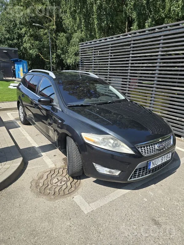 Ford Pārdodu ford mondeo bez apskates .rūc un brauc . S