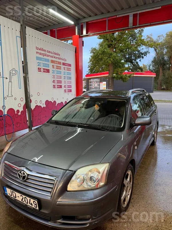 Toyota Pārdodu 2005. Gada Toyota Avensis 2.0d Manuāli (A.